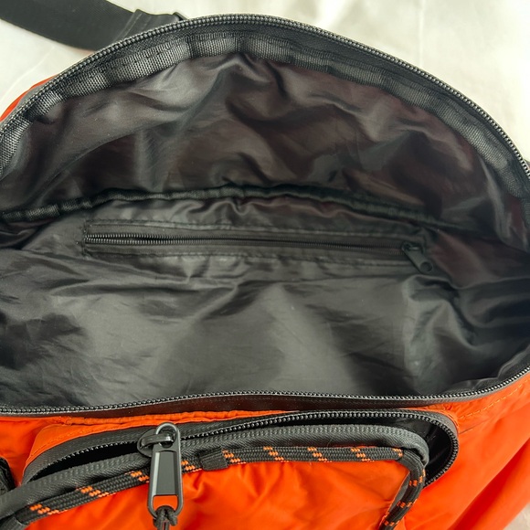 INXX Street Lab fanny pack 🧡 - Picture 6 of 10